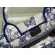 Tote book