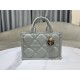 Tote book