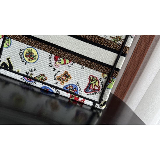 Tote book
