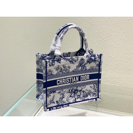 Tote book