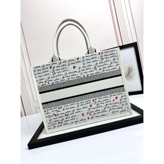 Tote book