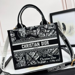 Tote book