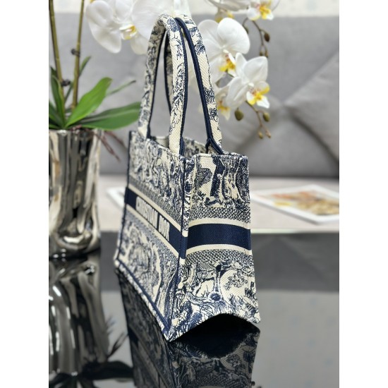 Tote book
