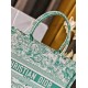 Tote book