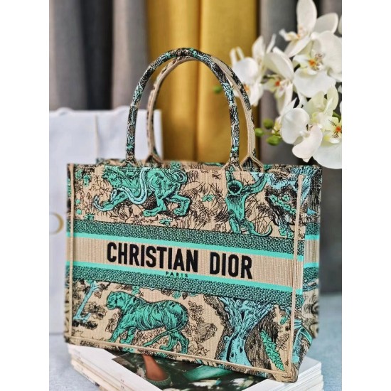 Tote book