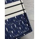 Tote book