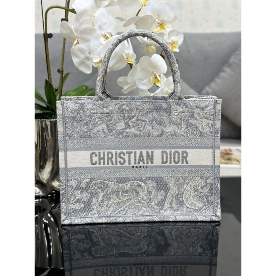 Tote book