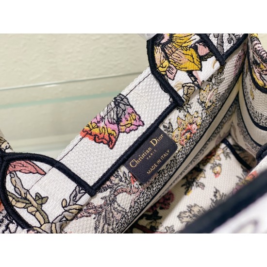 Tote book