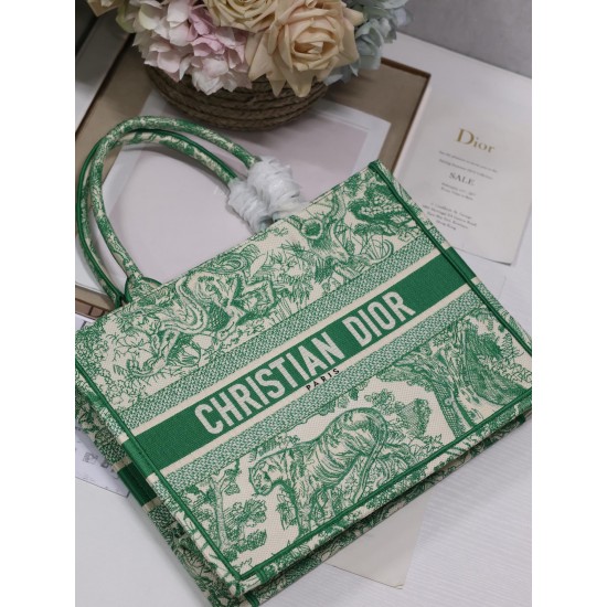 Tote book Tote book