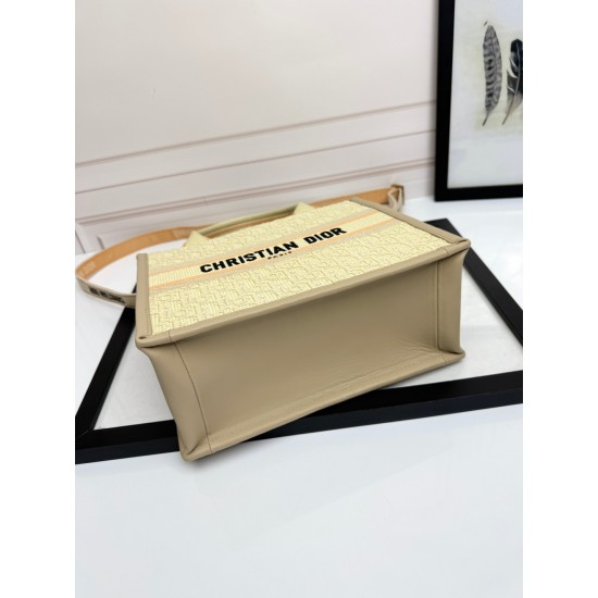Tote book