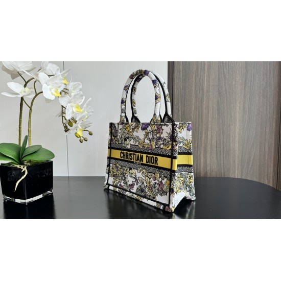 Tote book