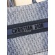 Tote book