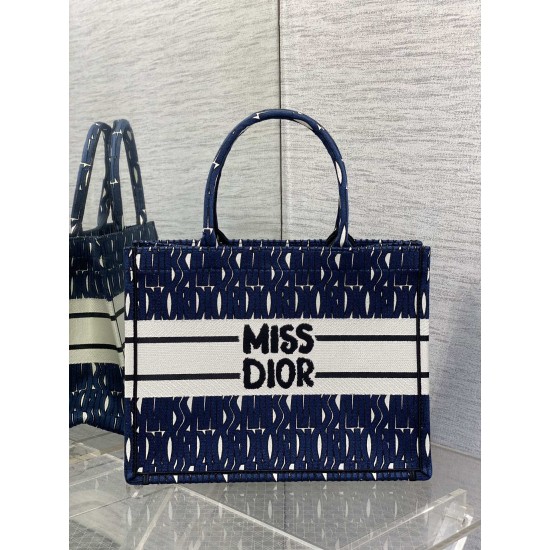 Tote book