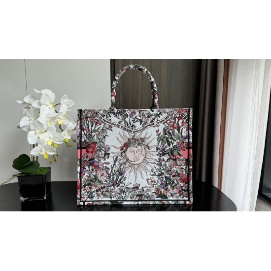 Tote book Tote book