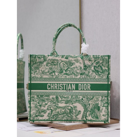Tote book Tote book