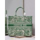 Tote book Tote book