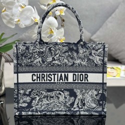 Tote book