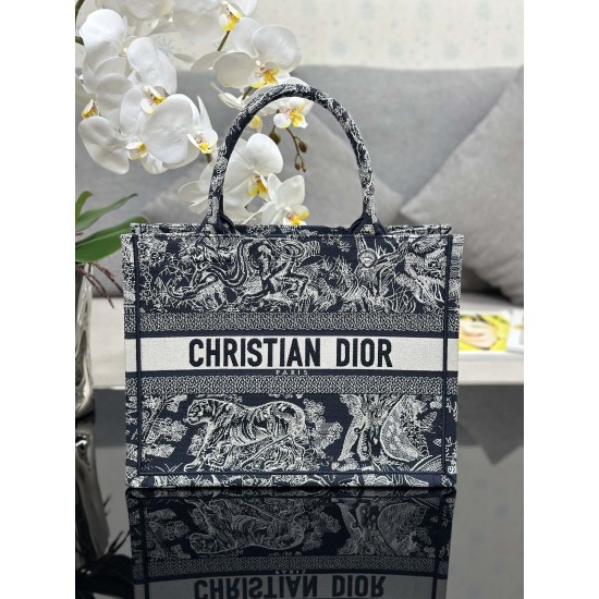 Tote book
