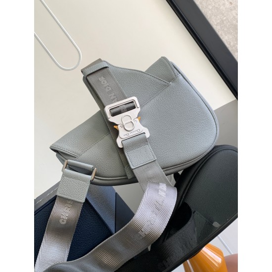 Saddle