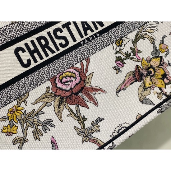 Tote book