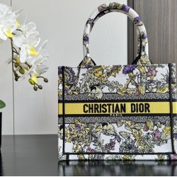 Tote book