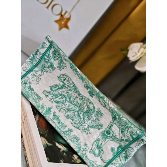 Tote book