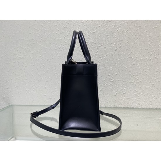 Tote book