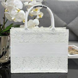 Tote book