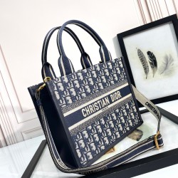 Tote book