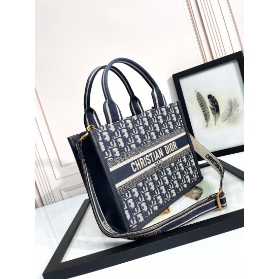 Tote book