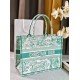 Tote book