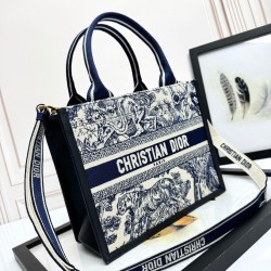 Tote book