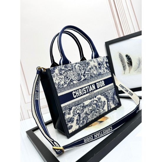 Tote book