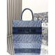 Tote book