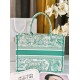 Tote book