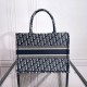 Tote book