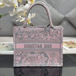 Tote book