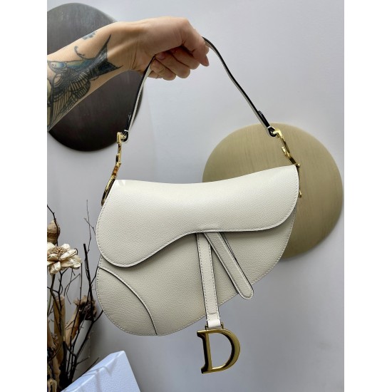 Saddle