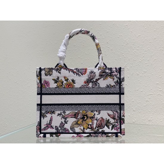 Tote book