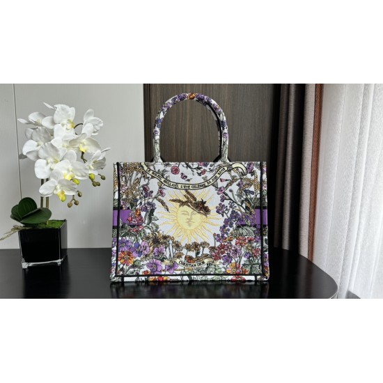 Tote book Tote book