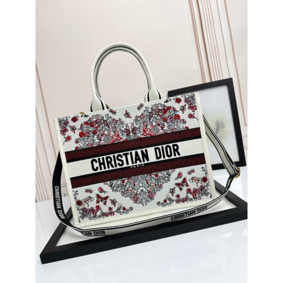 Tote book
