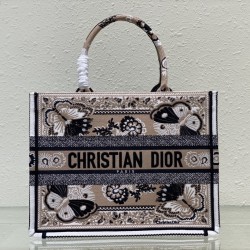 Tote book