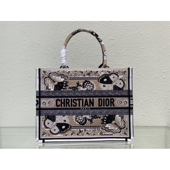 Tote book