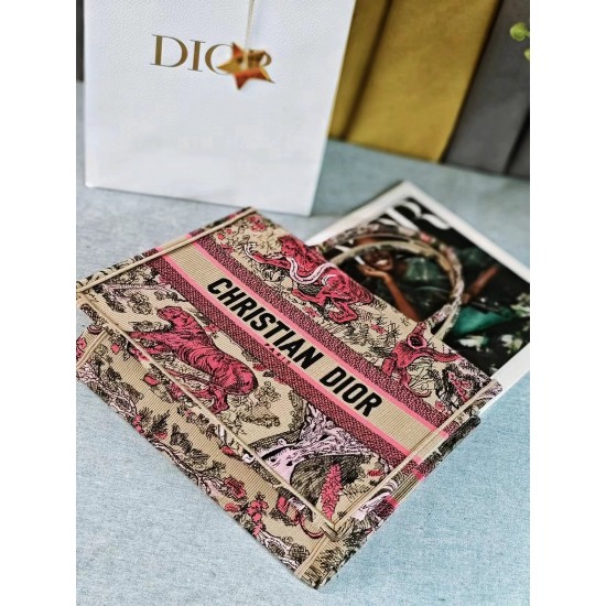Tote book