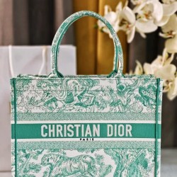 Tote book