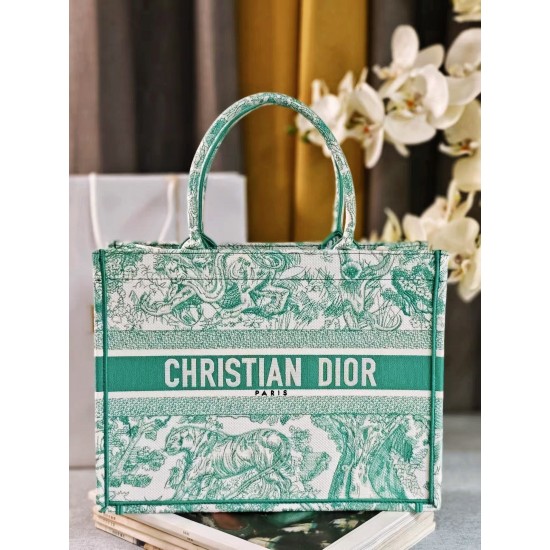 Tote book