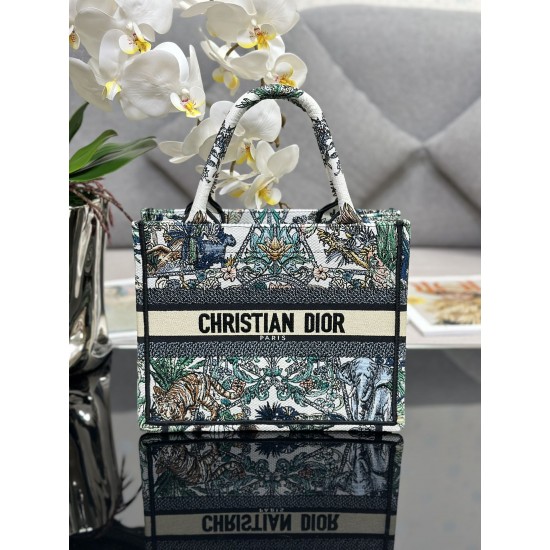 Tote book