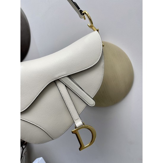 Saddle