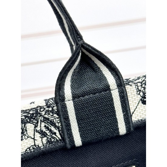 Tote book