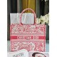 Tote book
